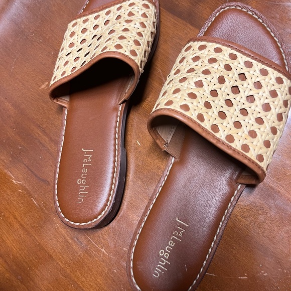 Shoes - Cute vintage keen sandals